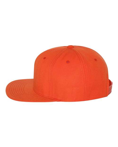 Premium Flat Bill Snapback Cap – Detail