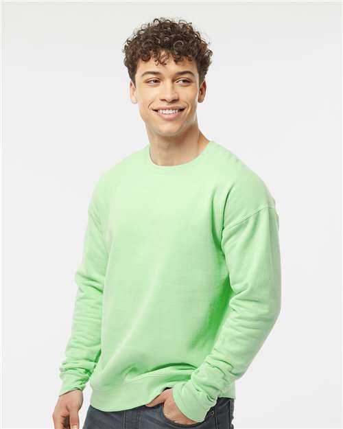 Unisex Fleece Crewneck Sweatshirt – On Model – Side