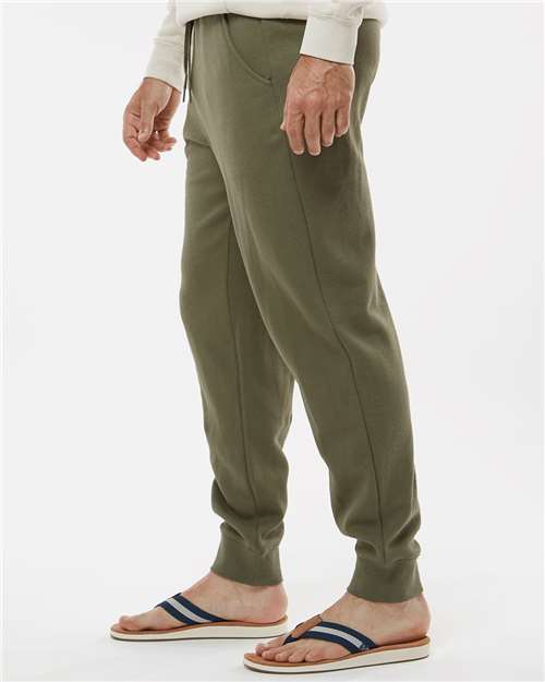 Men's Midweight Fleece Sweatpants – On Model – Side
