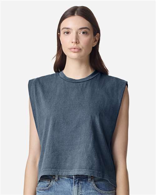American Apparel 307GD Camiseta sin mangas de peso pesado teñida en prenda para mujer Model Shot