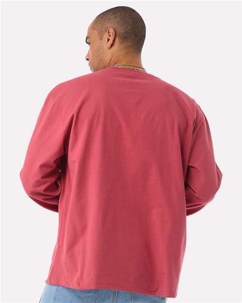 Model Back