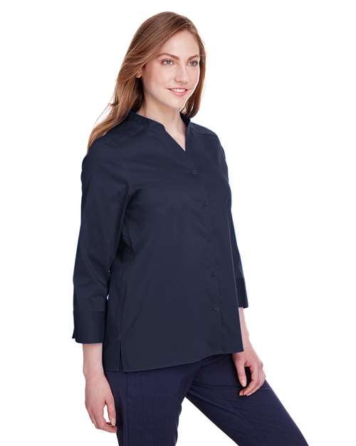 Women's Crown Collection® Stretch Broadcloth Three-Quarter Sleeve Blouse