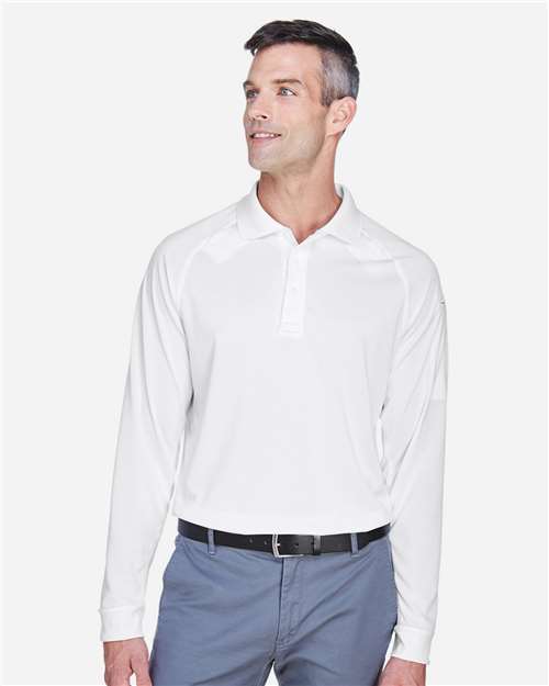Harriton M211L Polo táctico de manga larga Advantage Model Shot