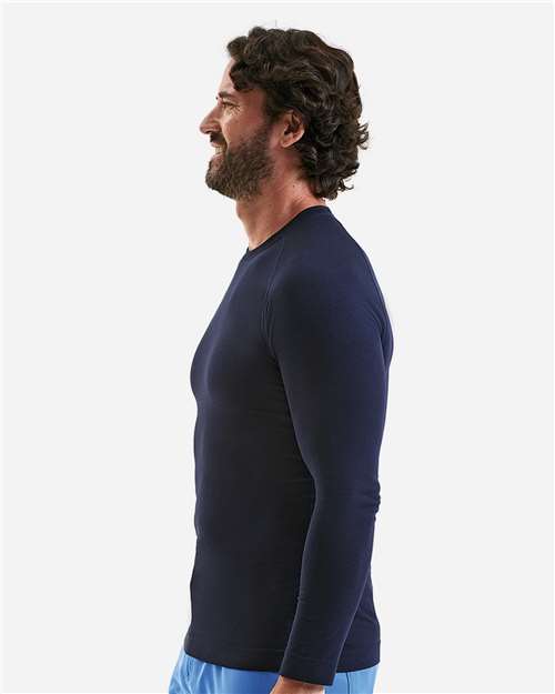 Men's Unstoppable Fresh Long Sleeve Underscrub Base Layer T-Shirt – On Model – Side