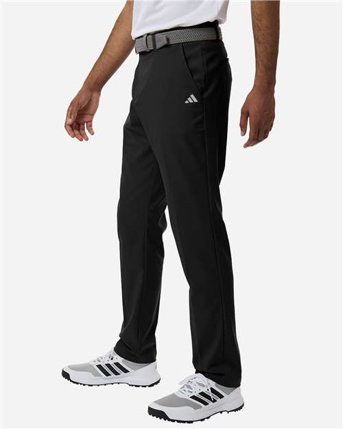 Men's Golf Tapered Pants – On Model – Side