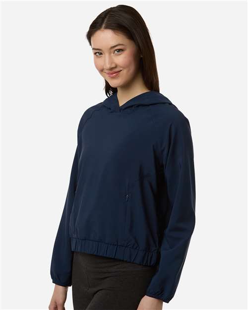 Women's UltraUVP Shoreline Long Sleeve Hooded Pullover – On Model – Side