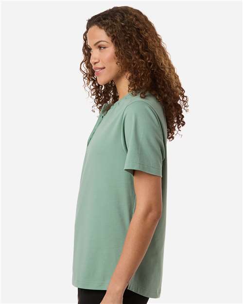 Women's Seaton Pebble Textured Polo – On Model – Side