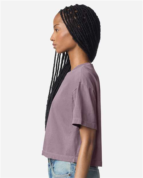 Women's Garment-Dyed Heavyweight Cropped Tee – On Model – Side