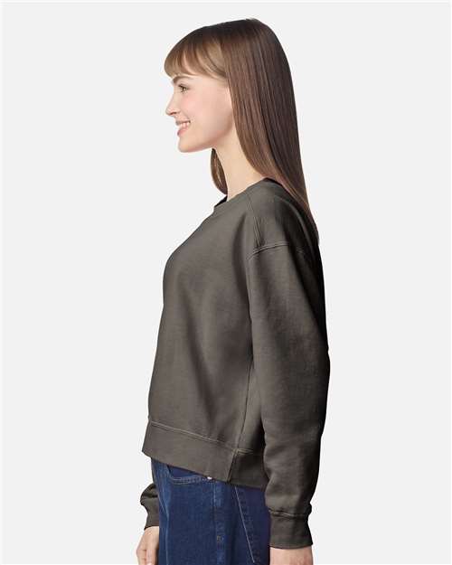 Women's Garment-Dyed Mid-Length Crewneck Sweatshirt