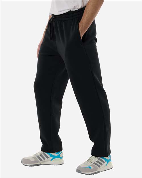 Men's Fleece Sweatpants – On Model – Side