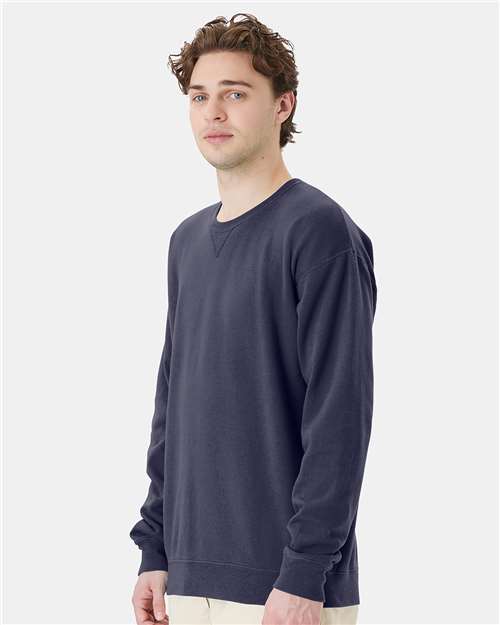 Unisex Garment-Dyed Crewneck Sweatshirt – On Model – Side