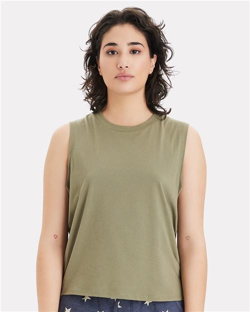 Alternative 1174 Camiseta sin mangas corta con músculos de jersey de algodón para mujer Model Shot