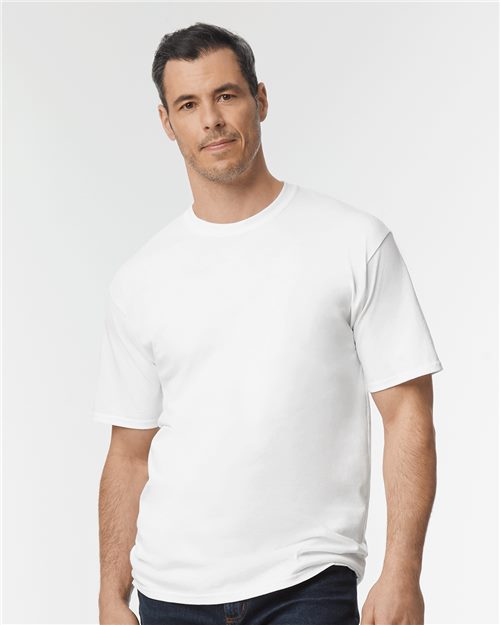 Gildan 2000T Ultra Cotton® Tall T-Shirt Model Shot