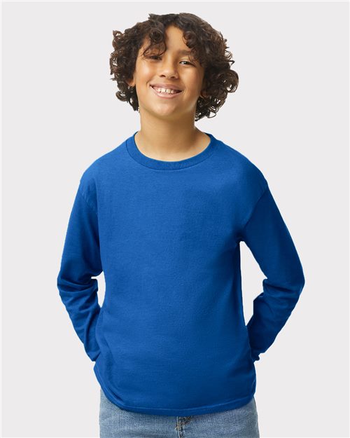 Gildan 5400B T-shirt Heavy Cotton™ à manches longues pour enfants Model Shot