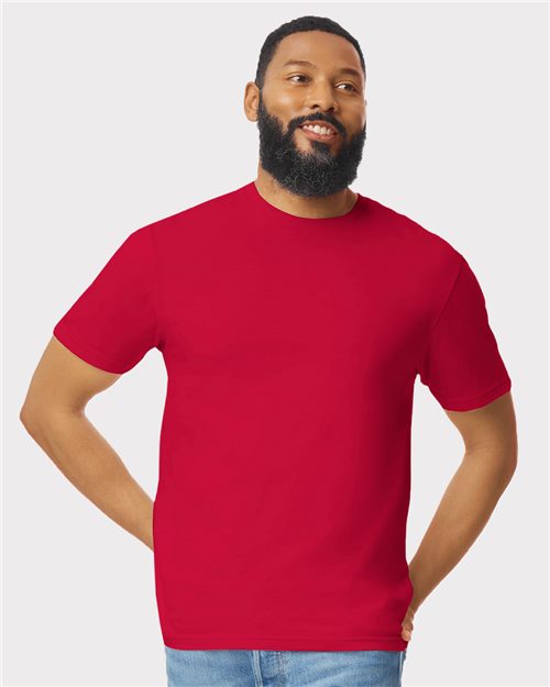 Gildan 64000 T-shirt Softstyle® pour hommes Model Shot