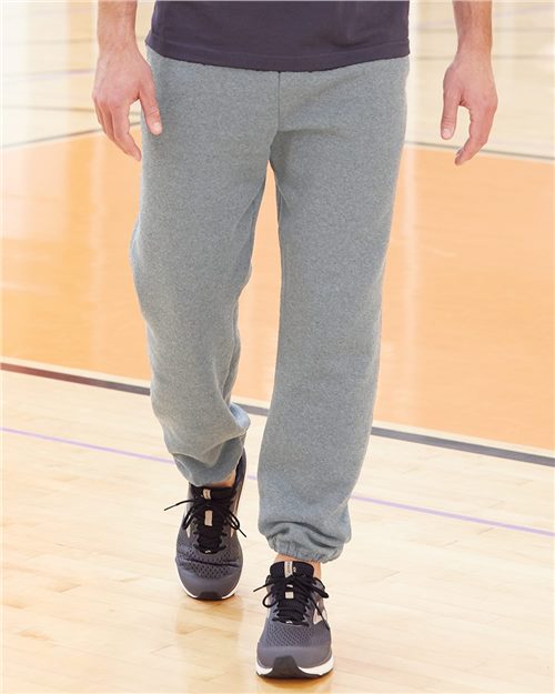 Russell Athletic 029HBM Dri Power® Closed Bottom Sweatpants with Pockets Model Shot
