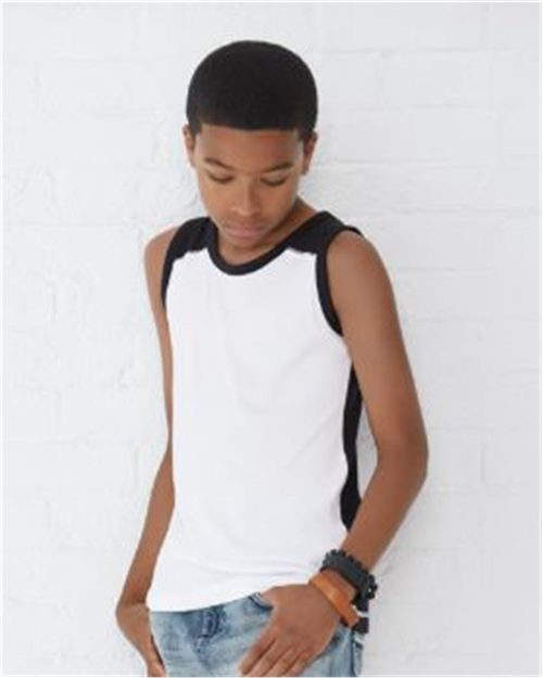 LAT 6119 Camiseta de jersey fino con contraste en la espalda para jóvenes Model Shot