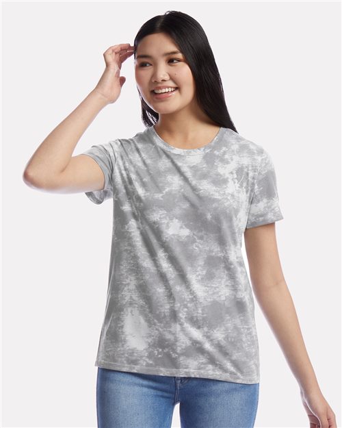 Alternative 1172 Camiseta Go-To de jersey de algodón para mujer Model Shot